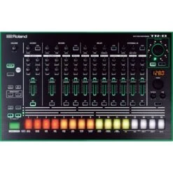 Roland TR-8 Rhythm Performer - Roland