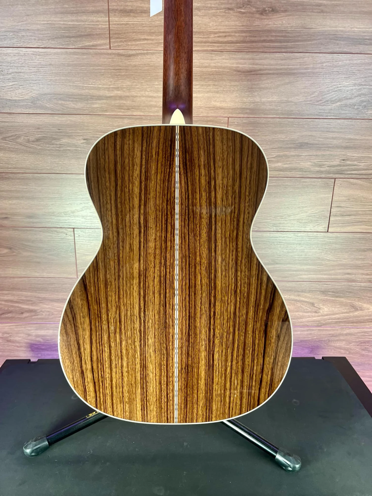 Martin 000-28 K&K Pure Mini W/case - Used - Martin 2 Martin 000-28 K&K Pure Mini W/case - Used - Martin - Image 2