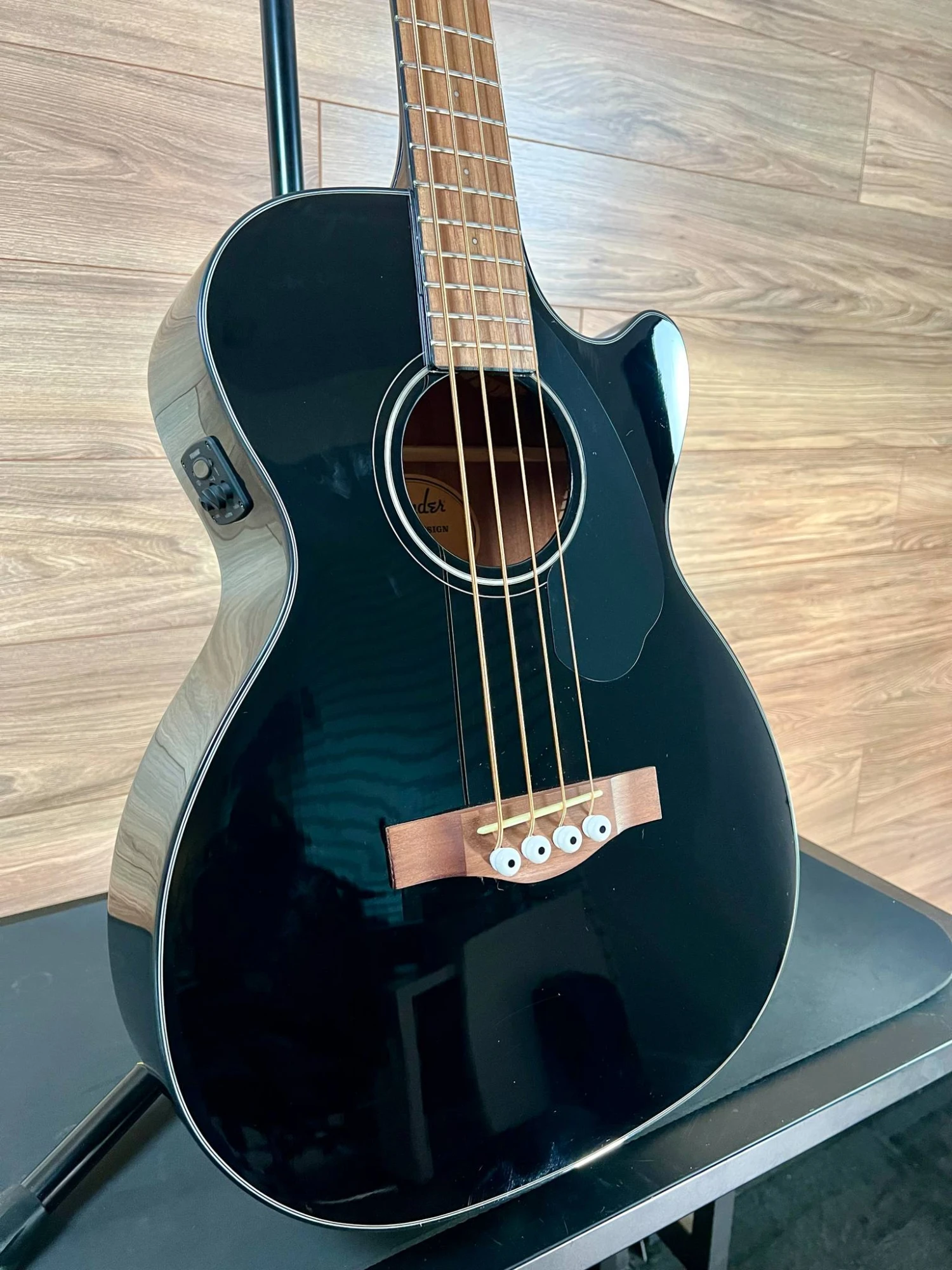 Fender CB-60SCE, Black W/gig Bag - Used - Fender 4 Fender CB-60SCE, Black W/gig Bag - Used - Fender - Image 4